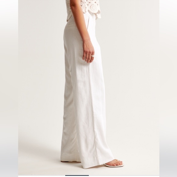 Abercrombie & Fitch White Wide-Leg Trousers - Picture 3 of 9